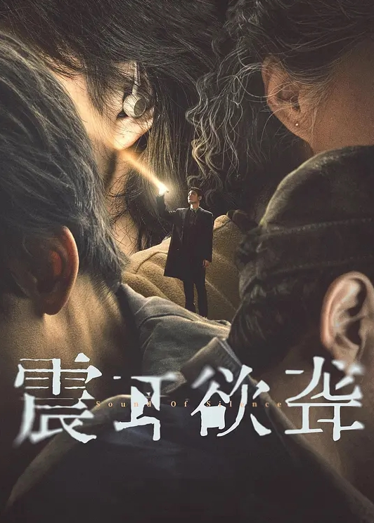 爱情故事约良家少妇来家里抱在一起舌吻调情扒掉裤子开操扛起双腿猛怼 - 挖片网